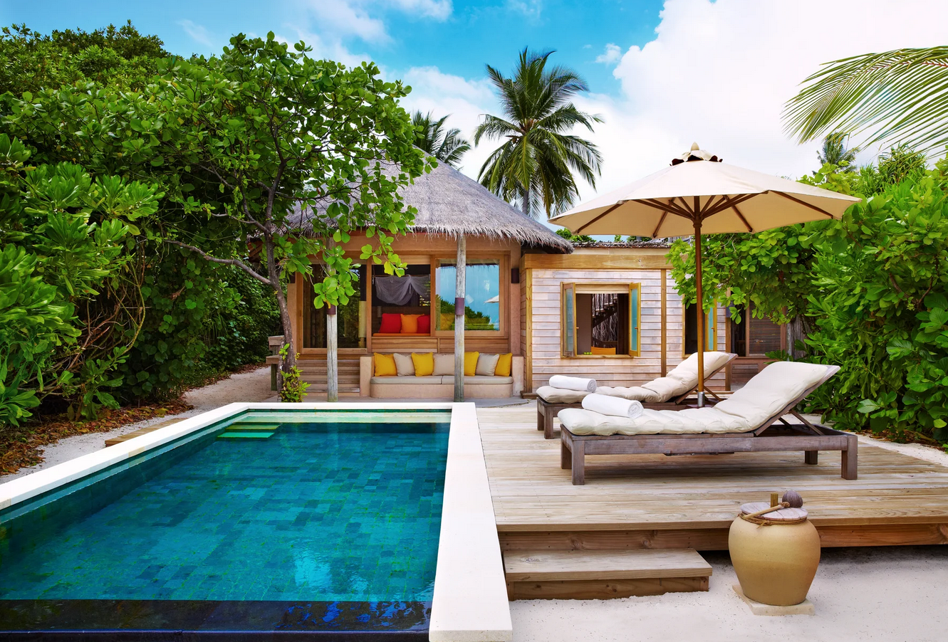 Family Lagoon Beach Villa with Pool · Family · lagoon beach